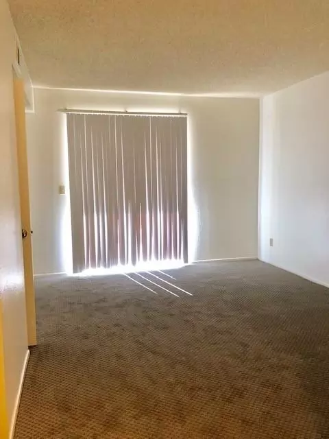 Orangewood Ct, Redlands, CA 92373 photo 12