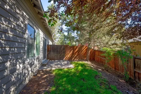 63168 Eastview Drive 1 And 2, Bend, OR 97701 photo 5
