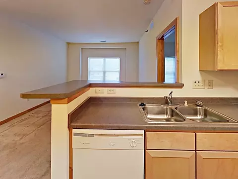 2848 N Brookfield Rd, Brookfield, WI 53045 photo 7