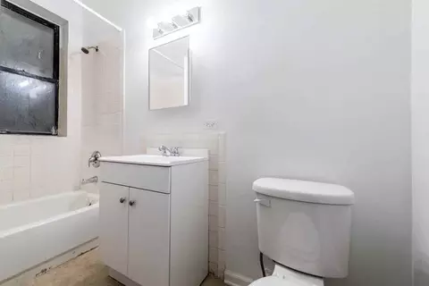 5556 W Jackson Blvd, Chicago, IL 60644 photo 3
