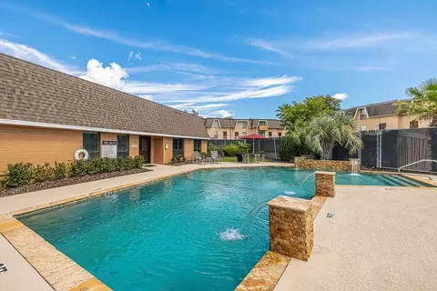 3400 Shady Hill Dr, Baytown, TX 77521