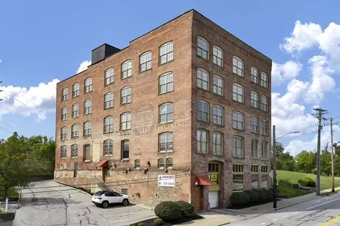10307 Detroit Ave, Cleveland, OH 44102