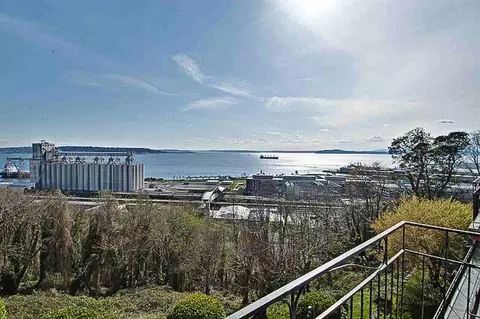 1208 10th Ave W, Seattle, WA 98119