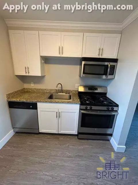 5939 Sutter Ave, Carmichael, CA 95608