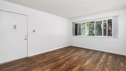 4851 N Cedar Ave, Fresno, CA 93726