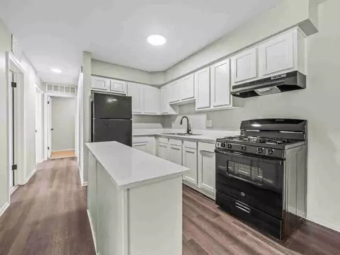 405 N Harris Rd, Ypsilanti, MI 48198