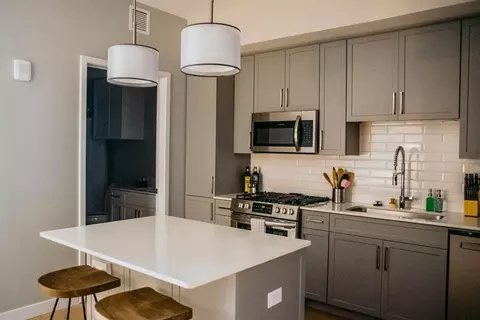 Broadway 1198, Nashville, TN 37203