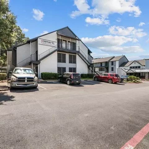 1516 Arbor Town Cir, Arlington, TX 76011 photo 17