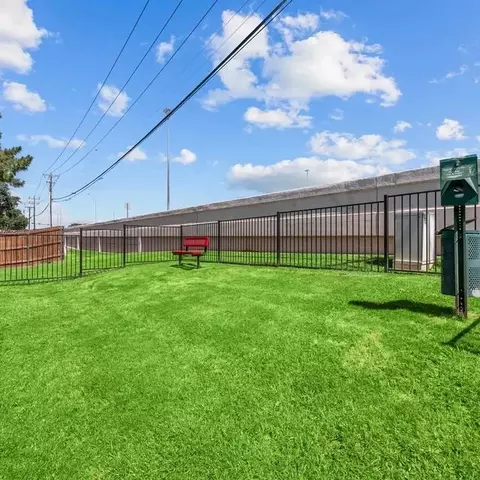 1516 Arbor Town Cir, Arlington, TX 76011 photo 18