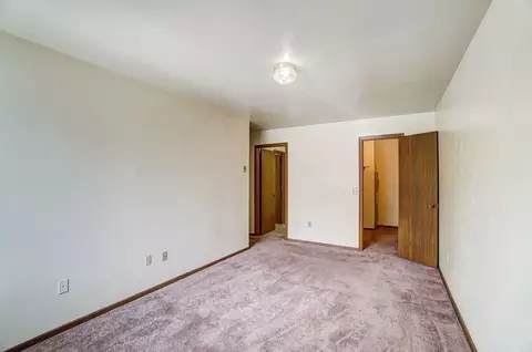 724 S College Dr, Bowling Green, OH 43402 photo 8