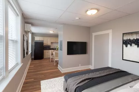 46 Vernon St, Haverhill, MA 01835