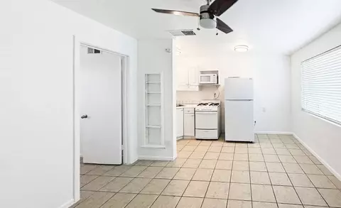 3636 E Verde Ln, Phoenix, AZ 85018 photo 2
