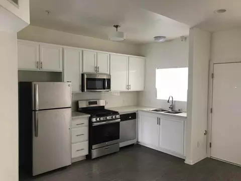 251 Robinson St, Los Angeles, CA 90026