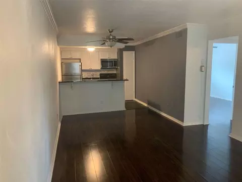 2805 Reagan St, Dallas, TX 75219