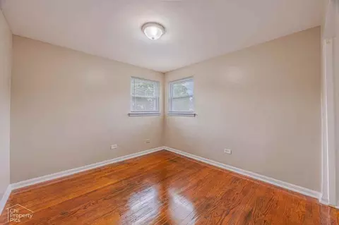 2806 E 76th Pl, Chicago, IL 60649 photo 6