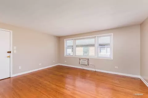 2806 E 76th Pl, Chicago, IL 60649 photo 4