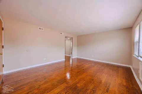 2806 E 76th Pl, Chicago, IL 60649 photo 7