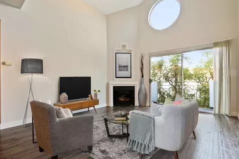 7077 Alvern St, Los Angeles, CA 90045 photo 17