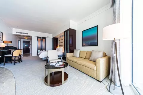 4401 Collins Ave, Miami Beach, FL 33140