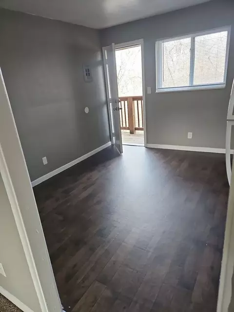 1006 Forest Ct, Kansas City, KS 66103
