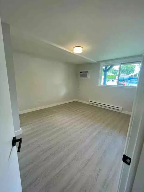 222 Bradley Ave, Waterbury, CT 06708 photo 7