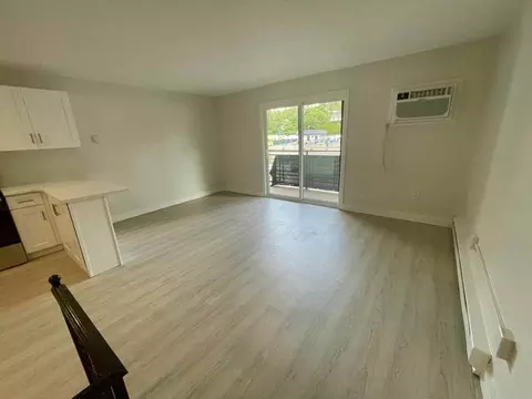 222 Bradley Ave, Waterbury, CT 06708 photo 6