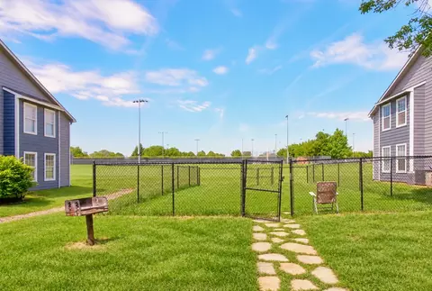2310 W 26th St, Lawrence, KS 66047