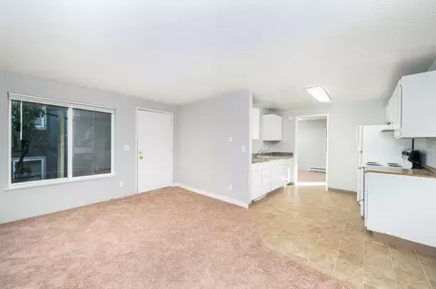 8332 SW 21st Ave, Portland, OR 97219