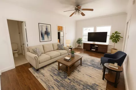2820 W 8th St, Los Angeles, CA 90005