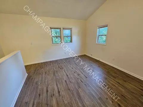 8104 Mcgee St, Kansas City, MO 64114