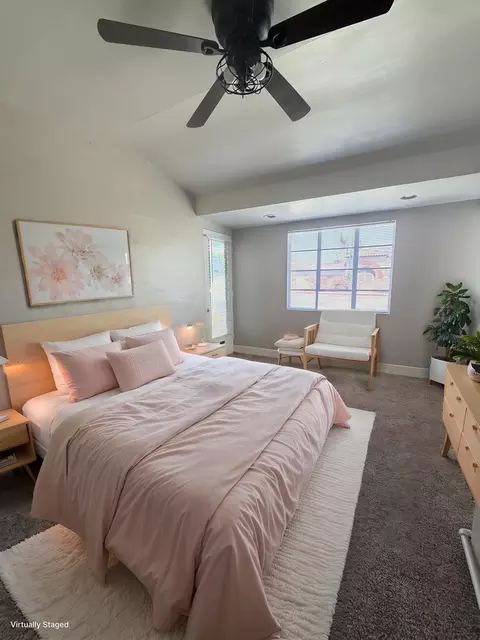 139 Tamarisk Rd, Palm Springs, CA 92262