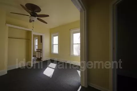 990-998 Pembroke St, Bridgeport, CT 06608