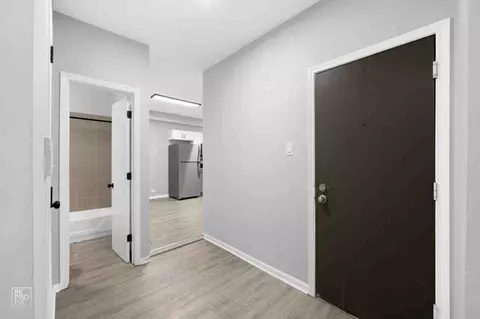 7316 S Jeffery Blvd, Chicago, IL 60617 photo 4