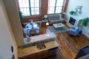 91 Main St, Warren, RI 02885