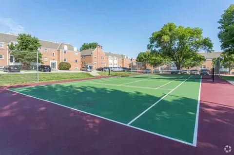 11766 Wakeley Plz, Omaha, NE 68154