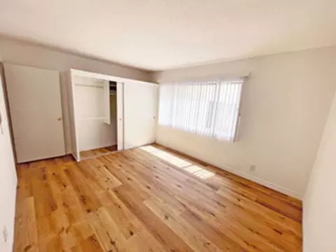 1042 6th St, Santa Monica, CA 90403