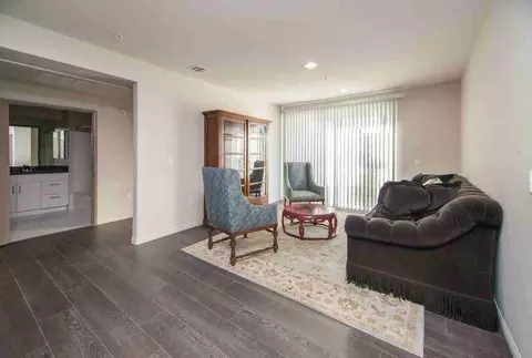 5100 Woodman Ave, Los Angeles, CA 91423
