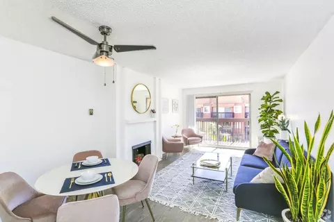 2901 S Sepulveda Blvd, Los Angeles, CA 90064