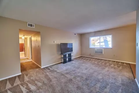 681 Babbitt Rd, Euclid, OH 44123