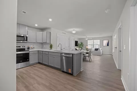 400 Harbor Village Way, Elizabeth City, NC 27909
