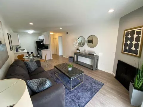 6205 Woodman Ave, Los Angeles, CA 91401