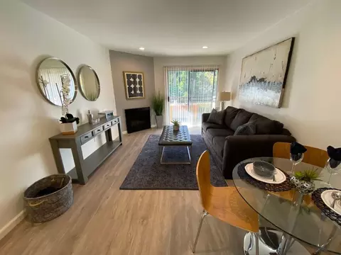 6205 Woodman Ave, Los Angeles, CA 91401