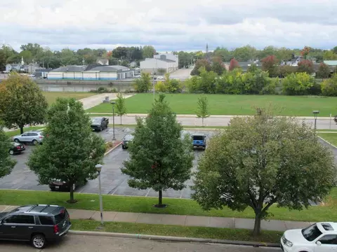 115 S Main St, Janesville, WI 53545