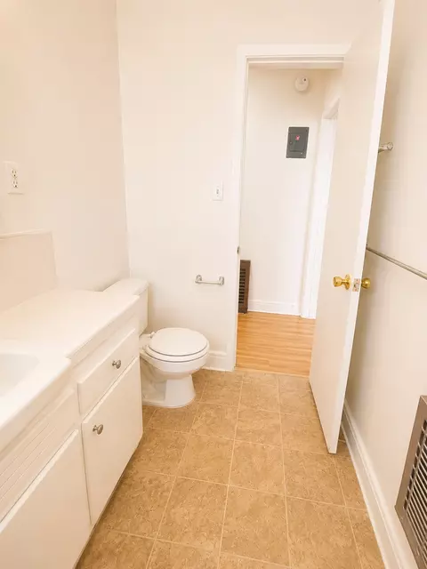 340 N Isabel St, Glendale, CA 91206 photo 11