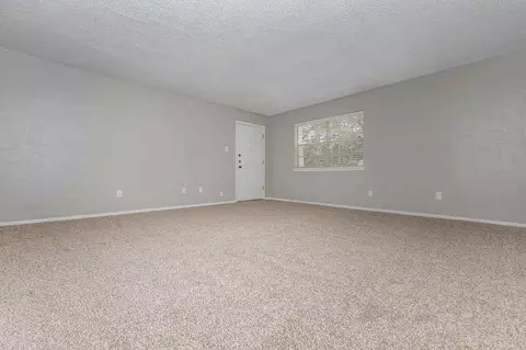 844 E Walnut St, Grapevine, TX 76051 photo 47