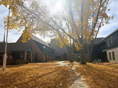 3215 3225 E Minnehaha Pkwy, Minneapolis, MN 55417