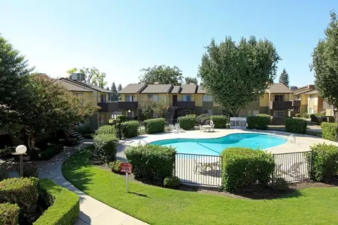 901 W Columbus St, Bakersfield, CA 93301 photo 7