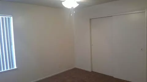 901 W Columbus St, Bakersfield, CA 93301 photo 44