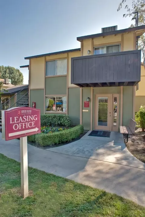 901 W Columbus St, Bakersfield, CA 93301 photo 8