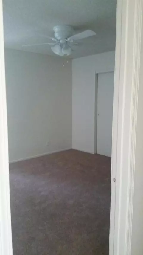 901 W Columbus St, Bakersfield, CA 93301 photo 45